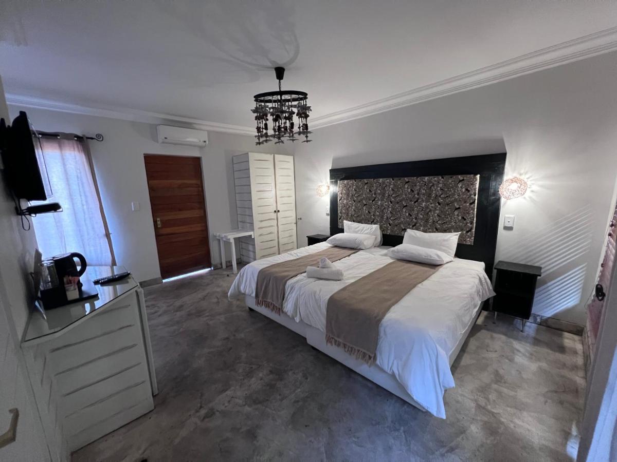 Dash Boutique Guesthouse Windhoek Extérieur photo